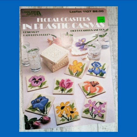 5 Vintage Leasure Arts Craft Leaflets Plastic Canvas Covers Coasters Holiday - Picture 5 of 13